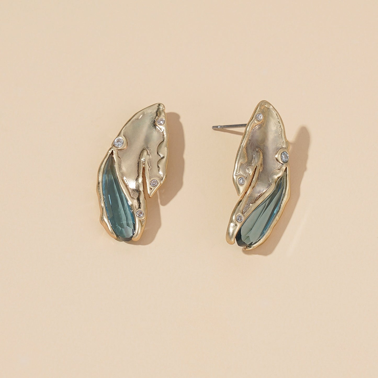 Lustrous Inlay Stud Earrings